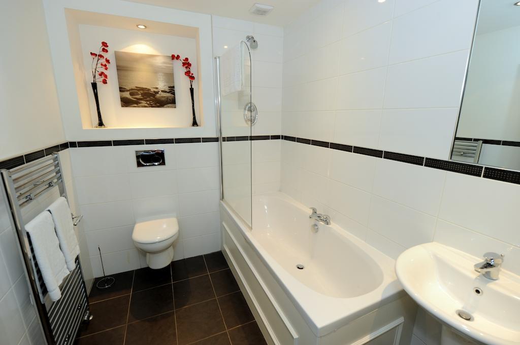 Parkhill Luxury Serviced Apartments - City Centre Apartments أبردين الغرفة الصورة